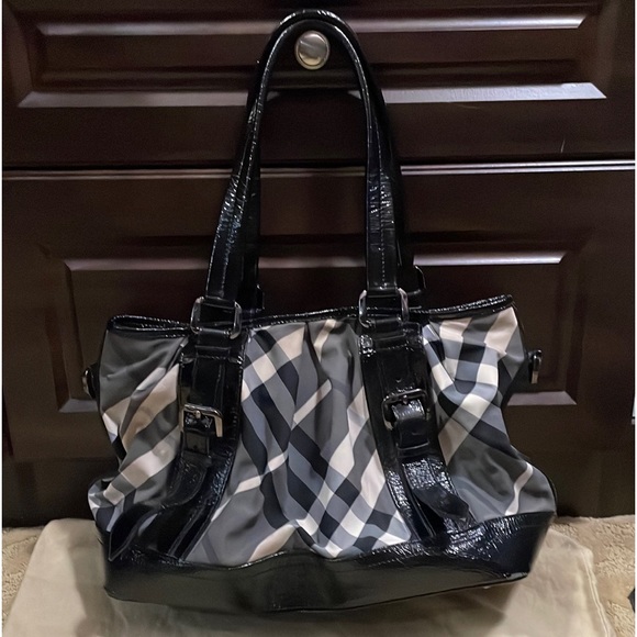 Burberry Bag - Picture 1 of 10
